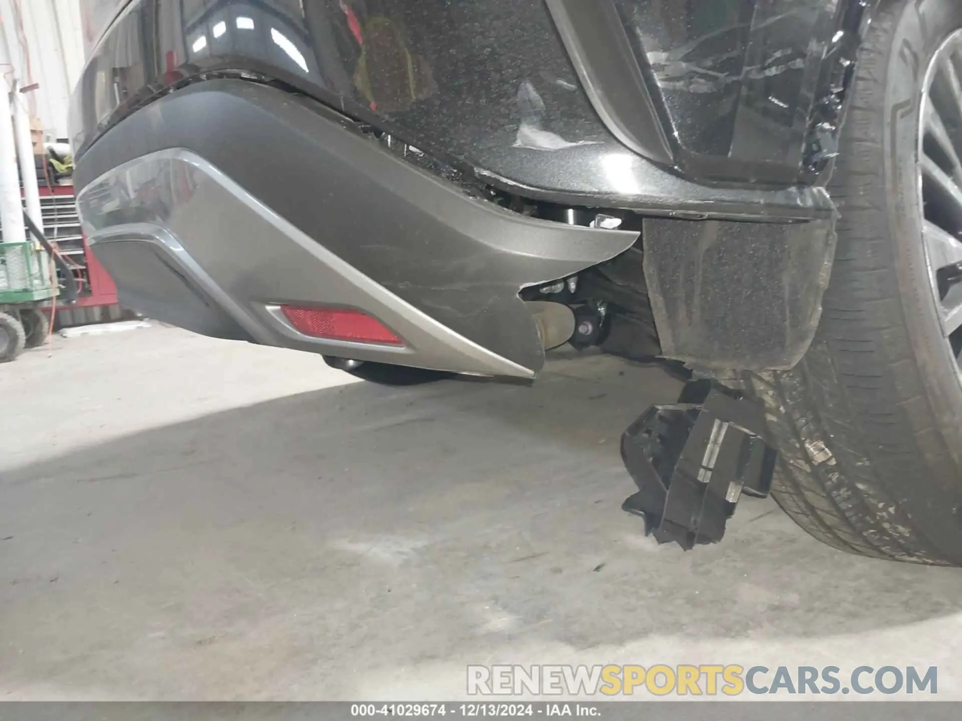 17 fotografías del automóvil dañado JTJCJMGA8R2019619 LEXUS RX 450H+ 2024