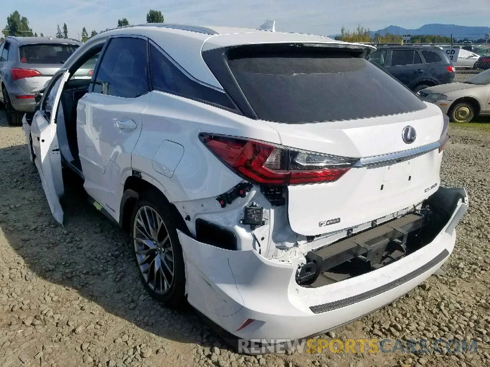 3 fotografías del automóvil dañado 2T2BGMCA3KC032204 LEXUS RX 450H BA 2019