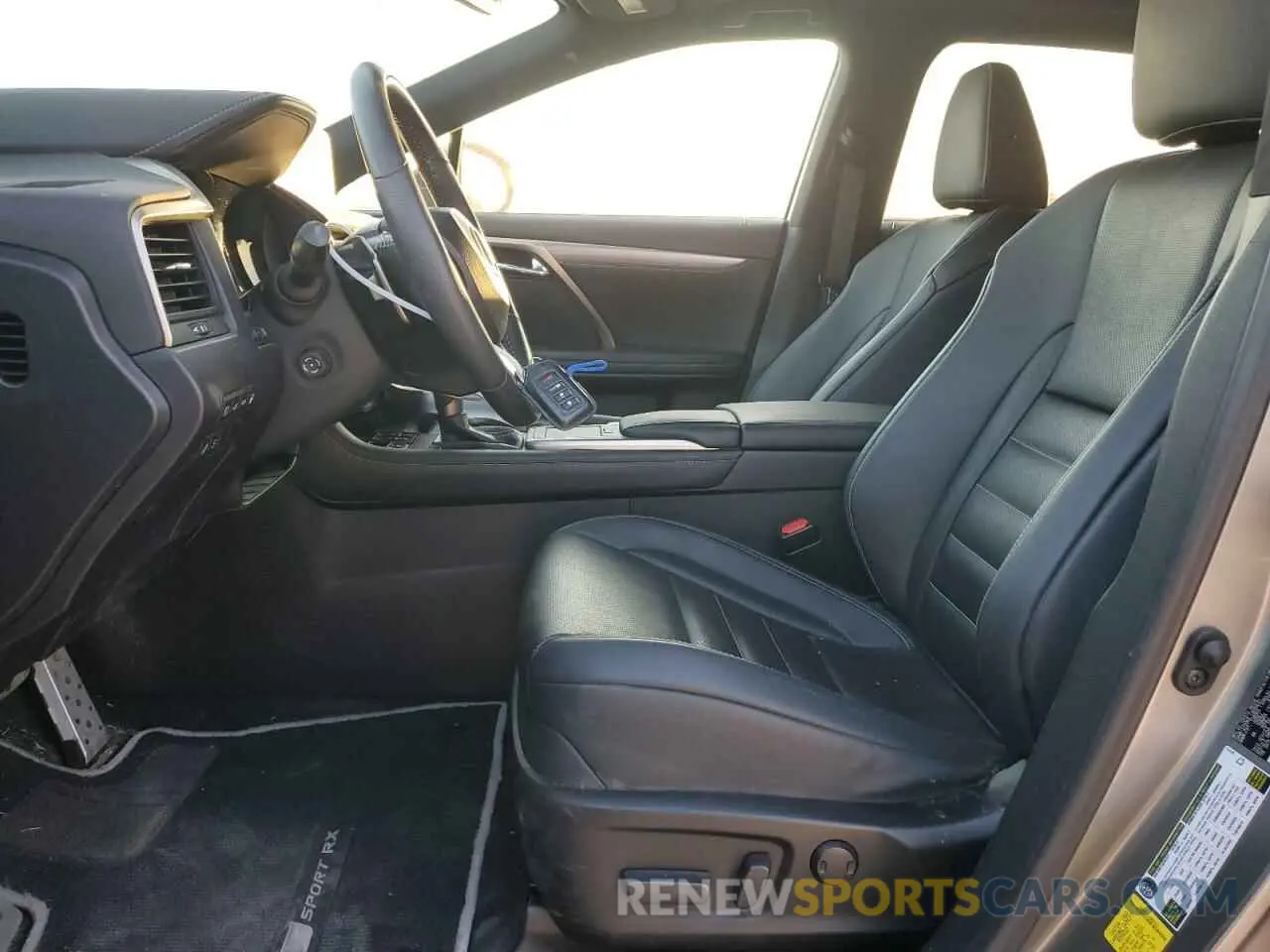 7 fotografías del automóvil dañado 2T2YGMDAXNC080182 LEXUS RX 450H F 2022