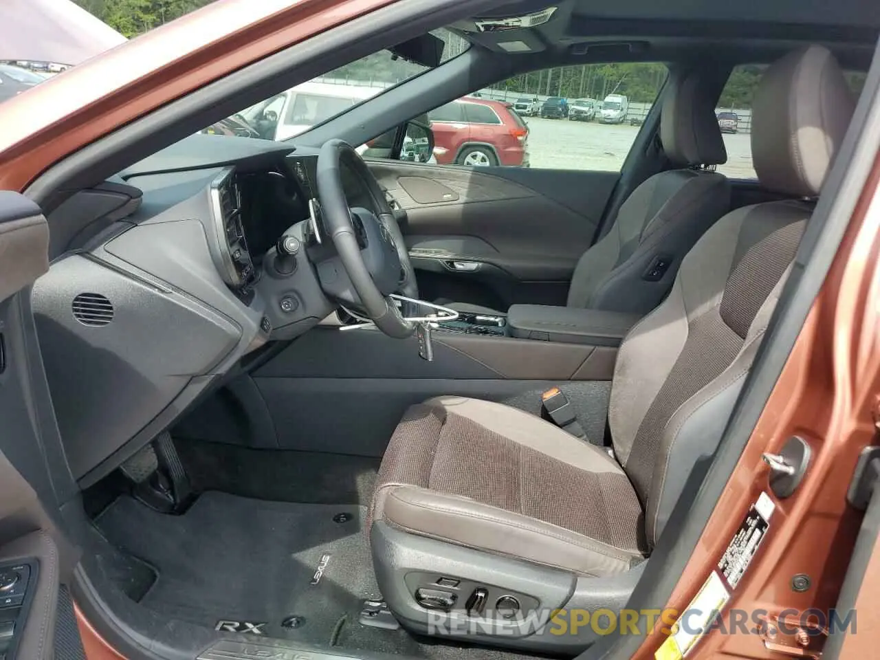 7 fotografías del automóvil dañado JTJCJMGA2R2012259 LEXUS RX 450H+ L 2024