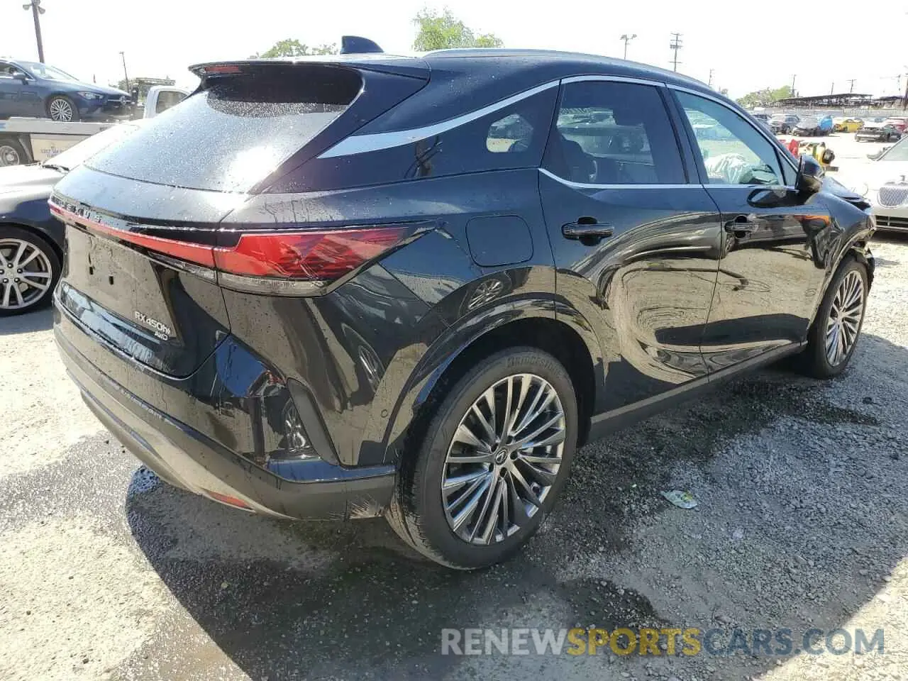 3 fotografías del automóvil dañado JTJCJMGA2R2021916 LEXUS RX 450H+ L 2024