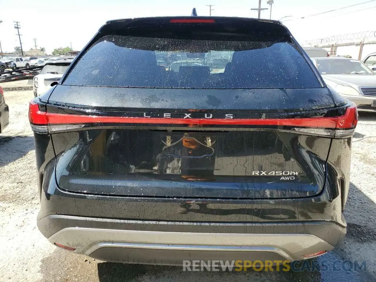 6 fotografías del automóvil dañado JTJCJMGA2R2021916 LEXUS RX 450H+ L 2024
