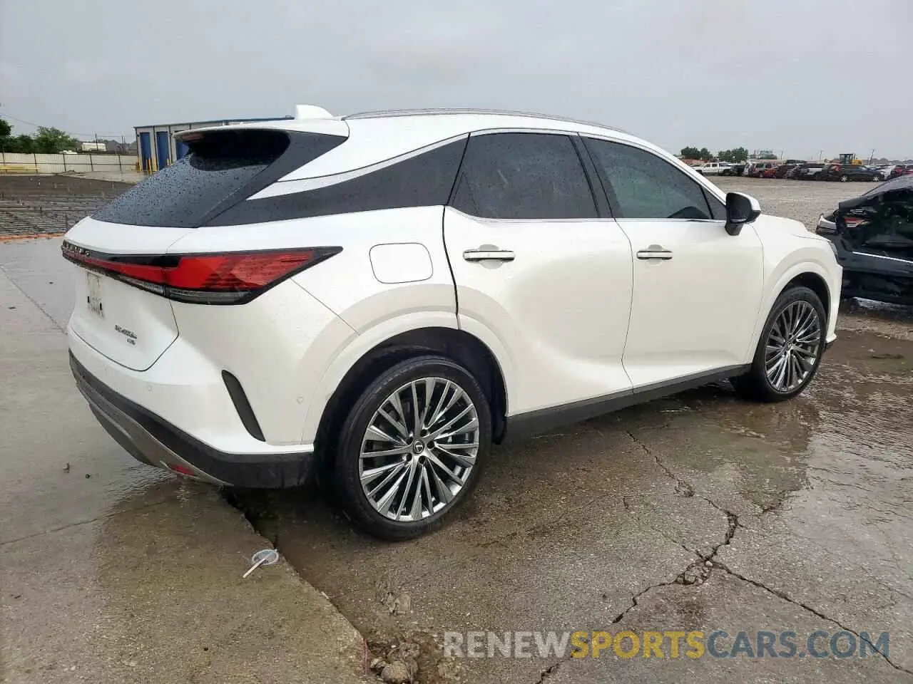 3 fotografías del automóvil dañado JTJCJMGA8R2011729 LEXUS RX 450H+ L 2024