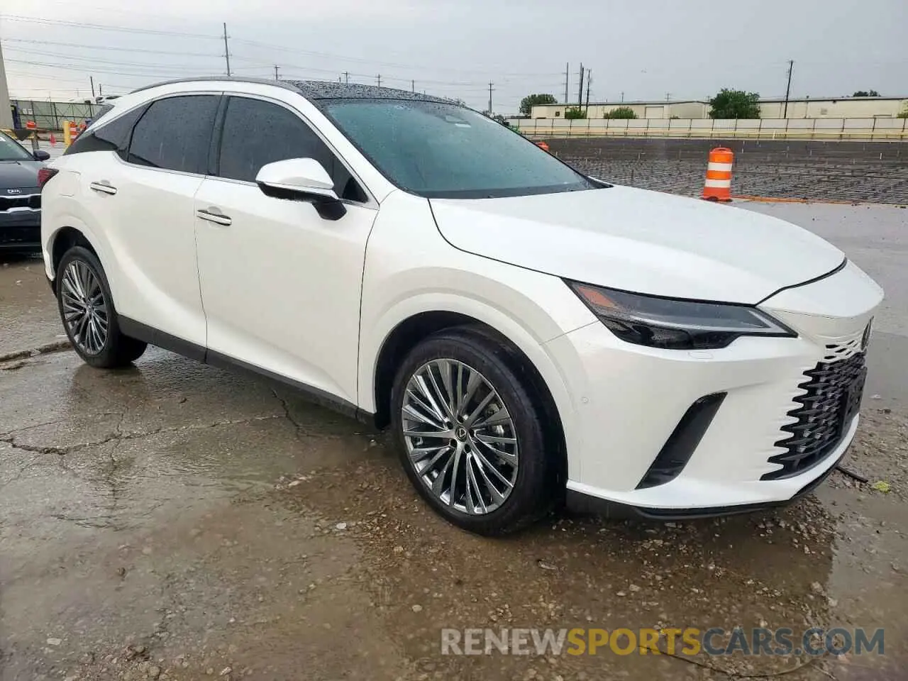 4 fotografías del automóvil dañado JTJCJMGA8R2011729 LEXUS RX 450H+ L 2024