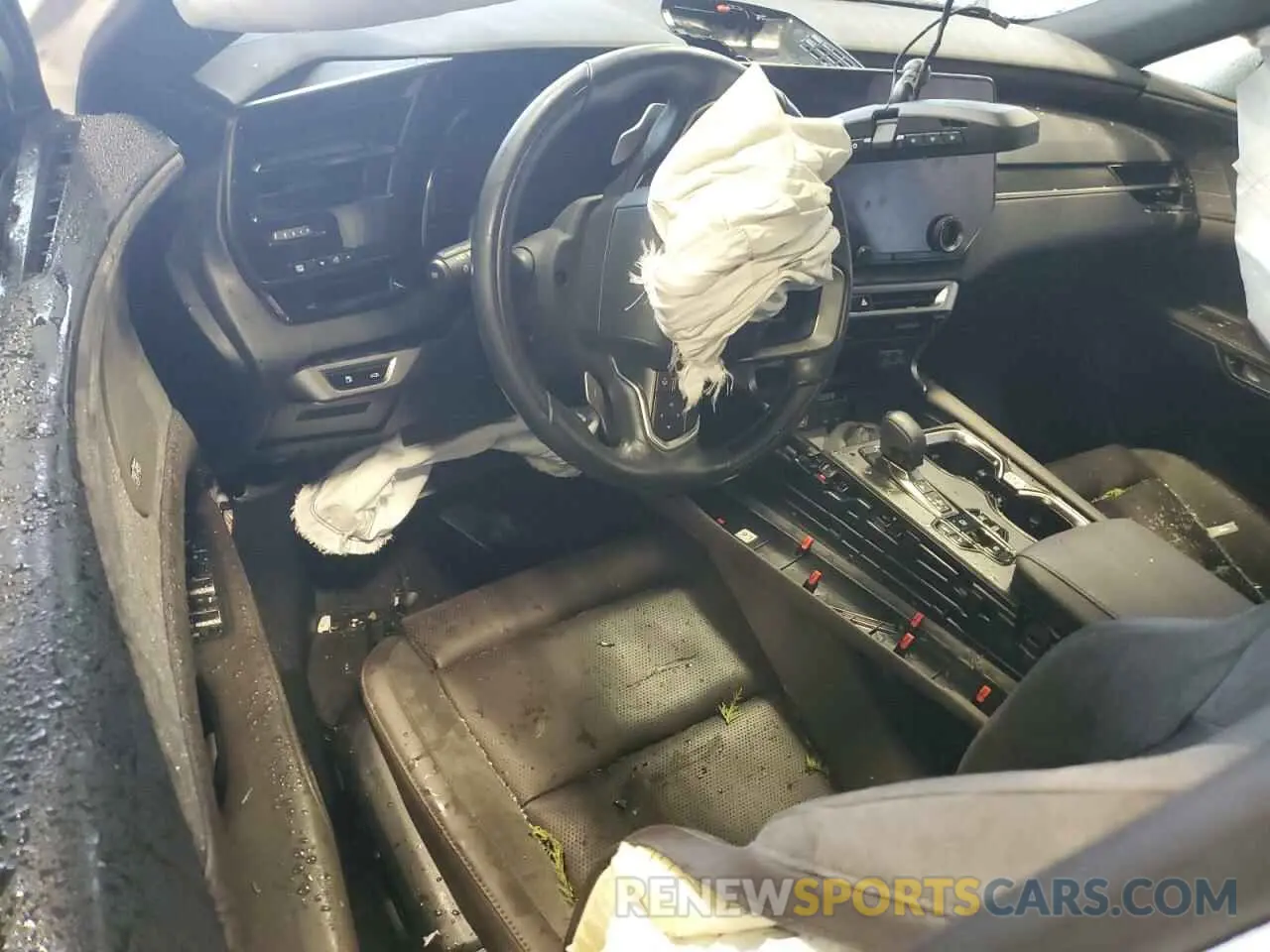 8 fotografías del automóvil dañado JTJCJMGA9R2015210 LEXUS RX 450H+ L 2024