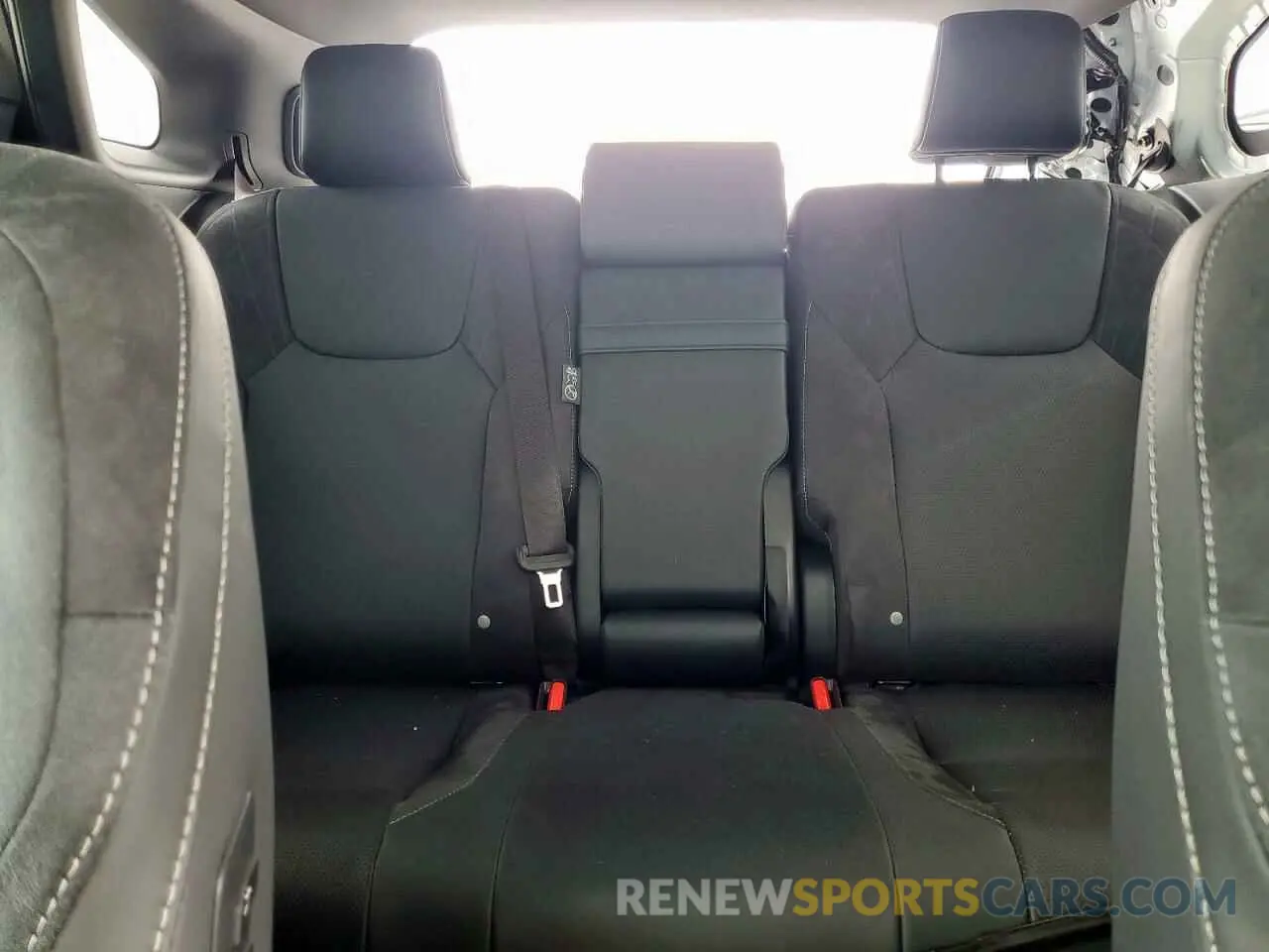 10 fotografías del automóvil dañado JTJCJMGAXS2023788 LEXUS RX 450H+ L 2025