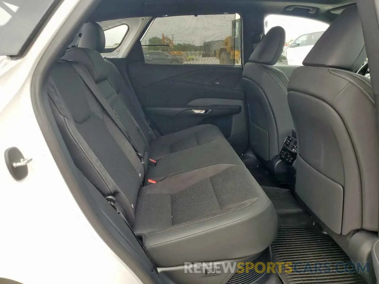11 fotografías del automóvil dañado JTJCJMGAXS2023788 LEXUS RX 450H+ L 2025
