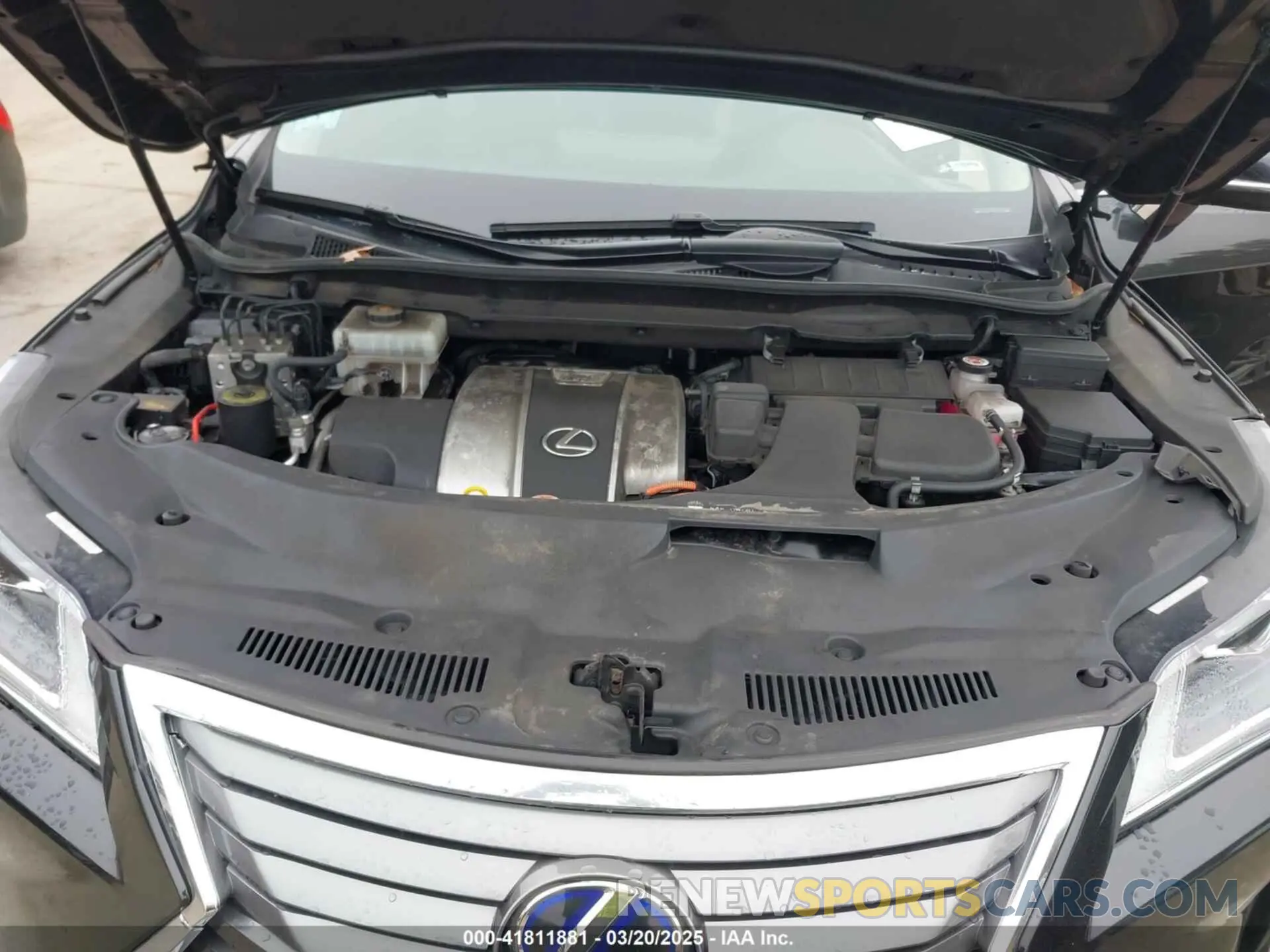 10 fotografías del automóvil dañado JTJDGKCAXK2008737 LEXUS RX 450HL 2019