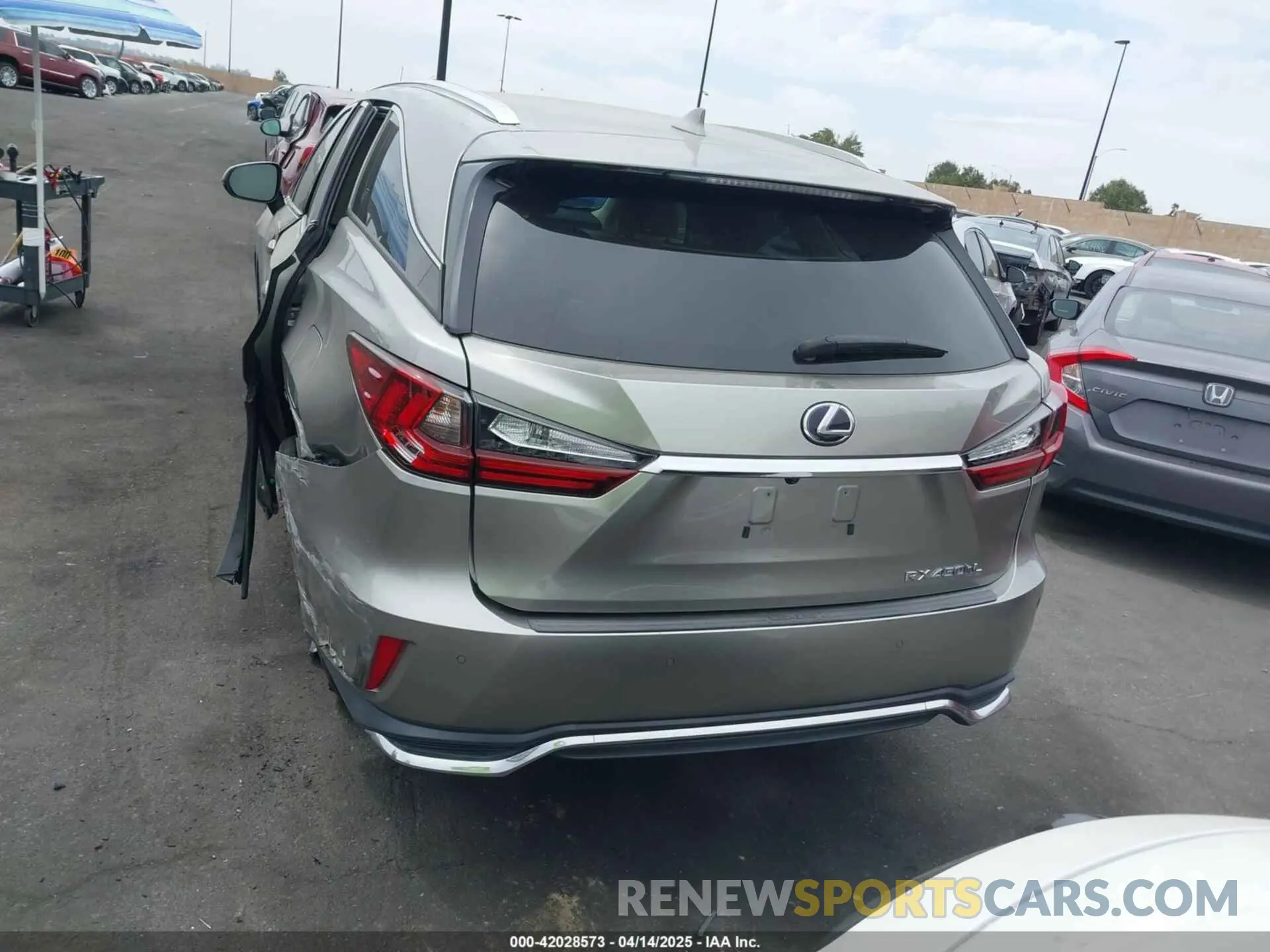 16 fotografías del automóvil dañado JTJHGKFA8M2015993 LEXUS RX 450HL 2021