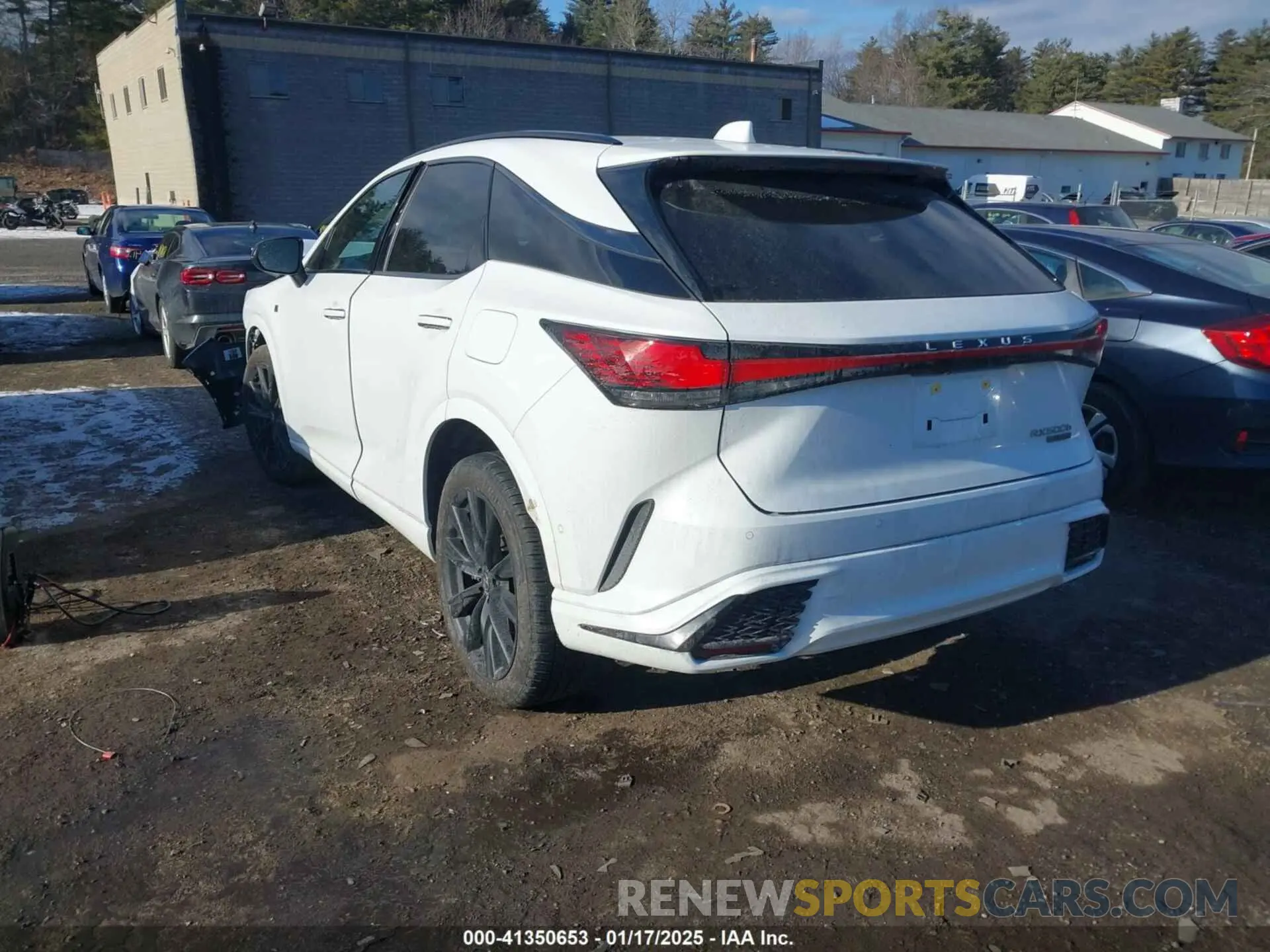 3 fotografías del automóvil dañado 2T2BCMEA7PC009492 LEXUS RX 500H 2023