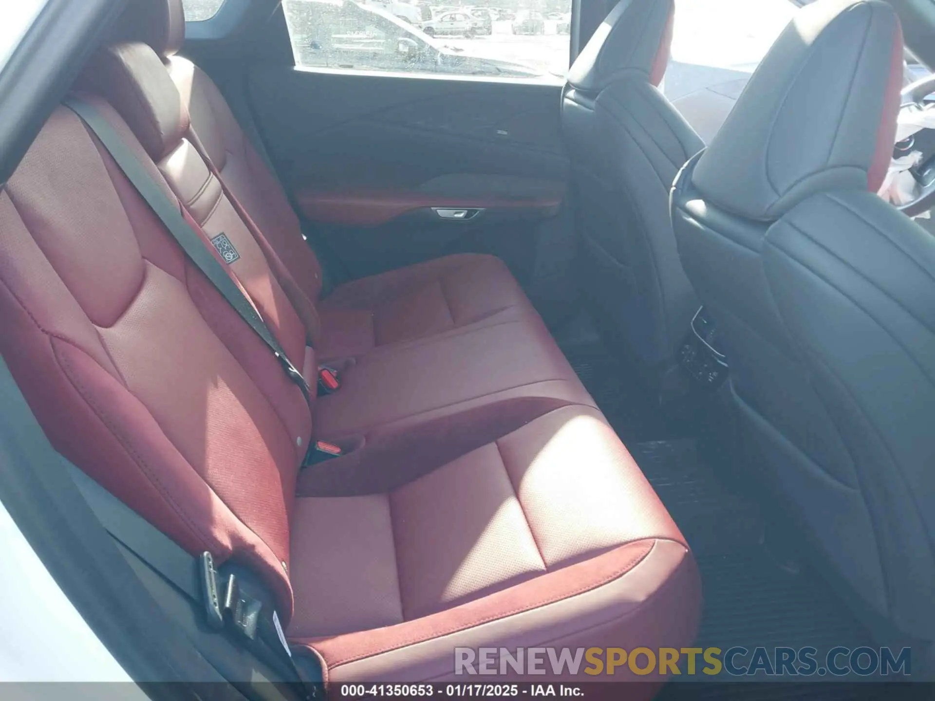 8 fotografías del automóvil dañado 2T2BCMEA7PC009492 LEXUS RX 500H 2023