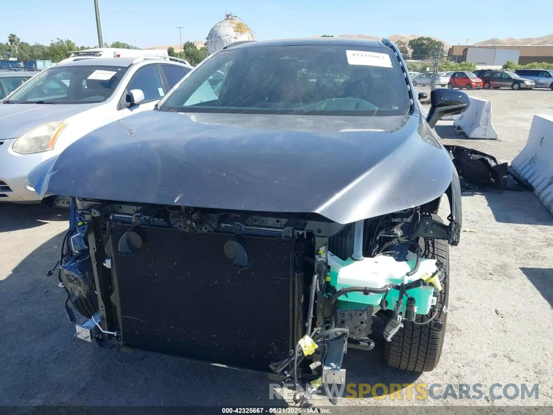 13 fotografías del automóvil dañado 2T2BCMEA1RC020345 LEXUS RX 500H 2024