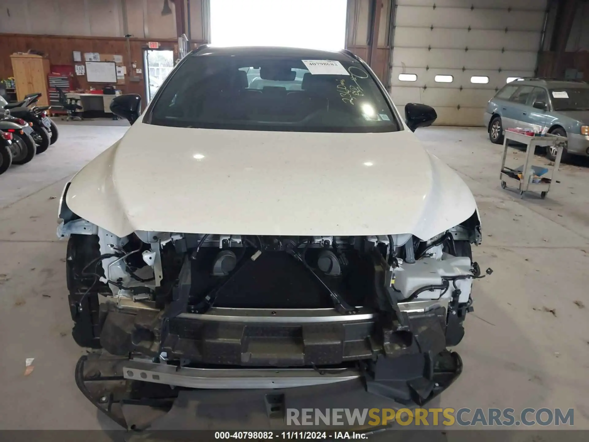 12 fotografías del automóvil dañado 2T2BCMEA4RC015009 LEXUS RX 500H 2024