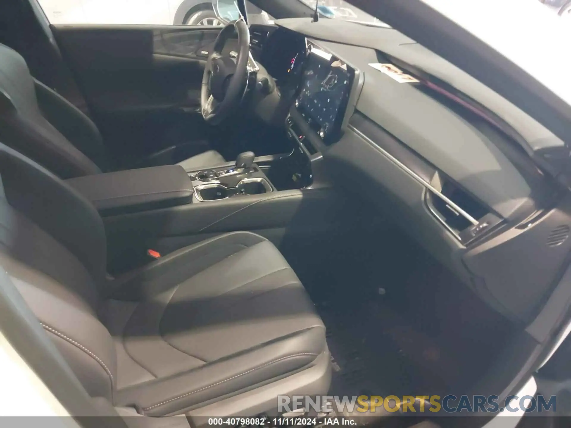 5 fotografías del automóvil dañado 2T2BCMEA4RC015009 LEXUS RX 500H 2024