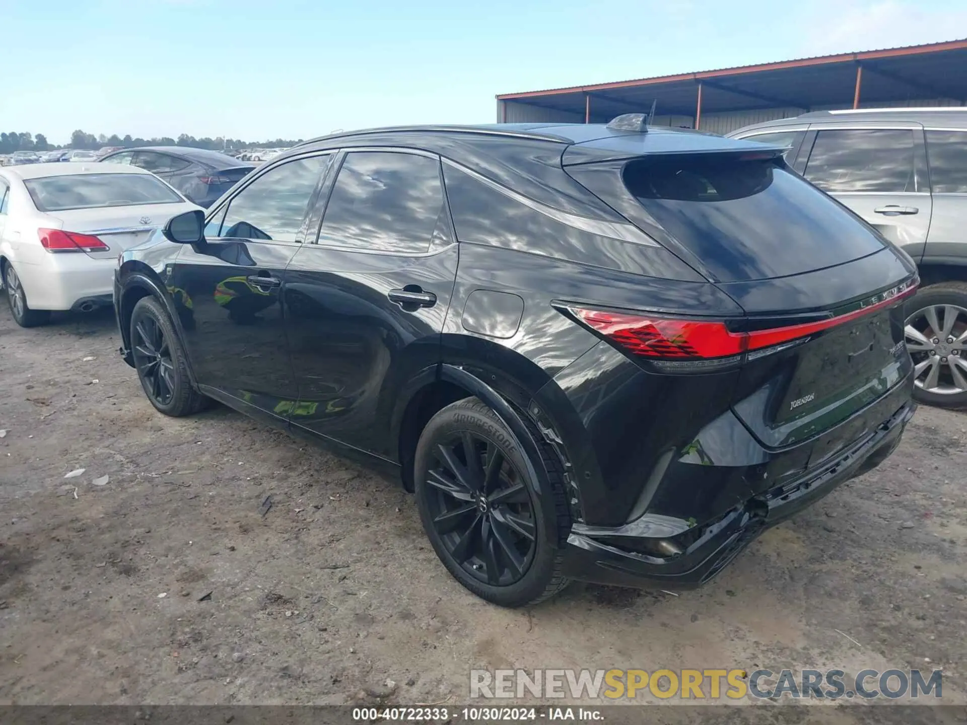 3 fotografías del automóvil dañado 2T2BCMEA8RC014106 LEXUS RX 500H 2024