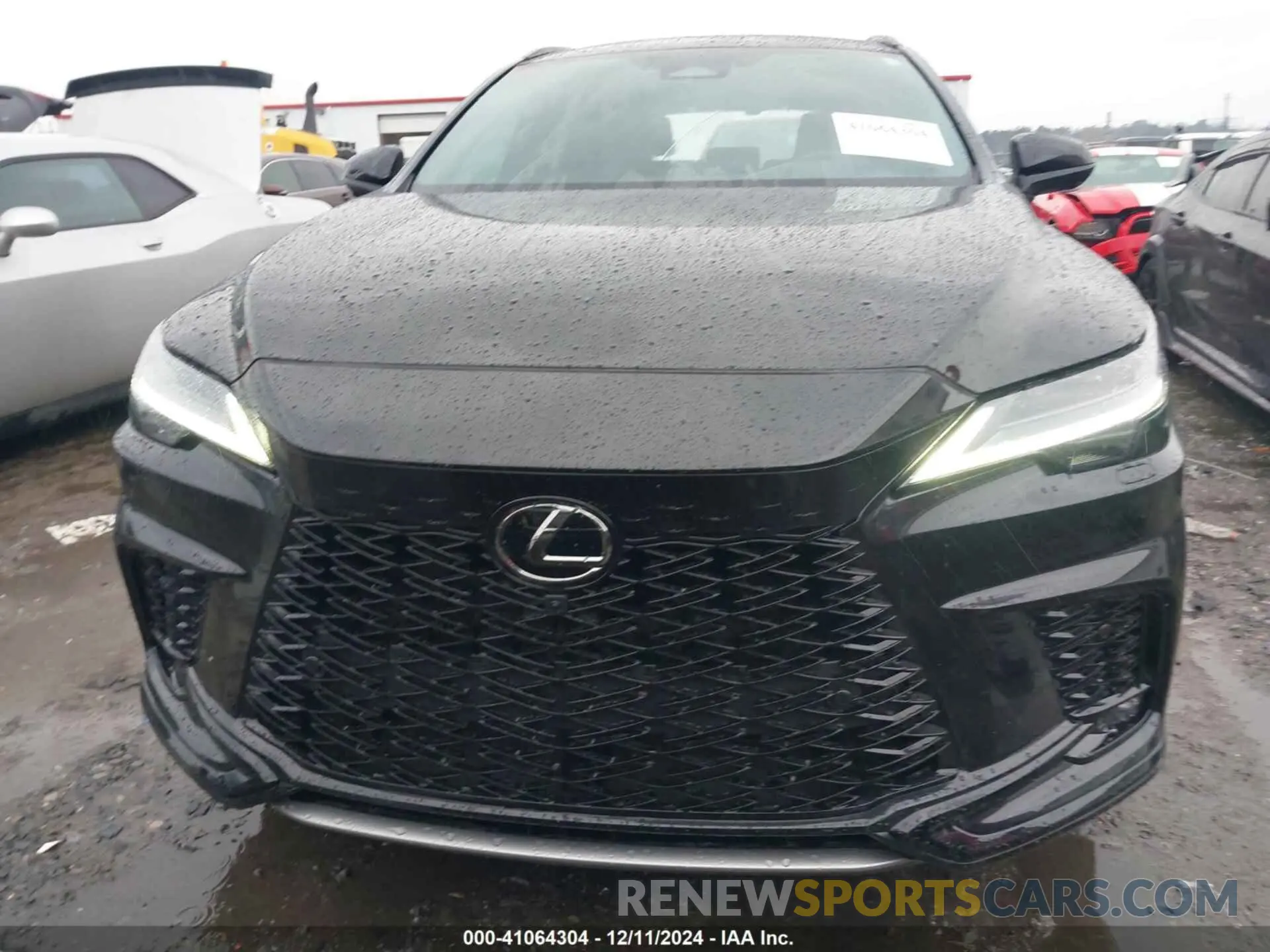 12 fotografías del automóvil dañado 2T2BCMEA8RC016180 LEXUS RX 500H 2024