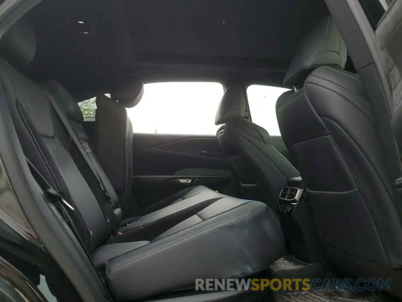 11 fotografías del automóvil dañado 2T2BCMEA2PC003762 LEXUS RX 500H F 2023