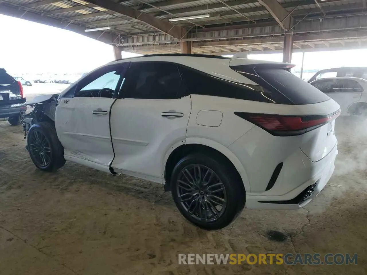 2 fotografías del automóvil dañado 2T2BCMEA7PC001425 LEXUS RX 500H F 2023