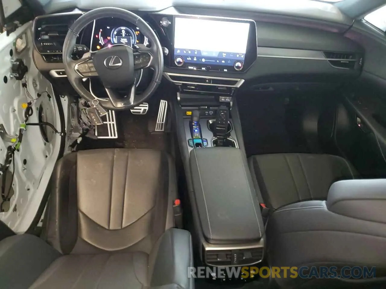 8 fotografías del automóvil dañado 2T2BCMEA7PC001425 LEXUS RX 500H F 2023