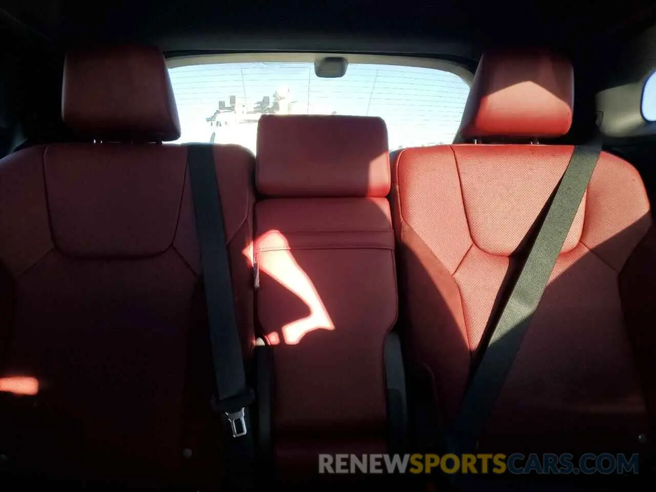 10 fotografías del automóvil dañado 2T2BCMEA7PC009668 LEXUS RX 500H F 2023