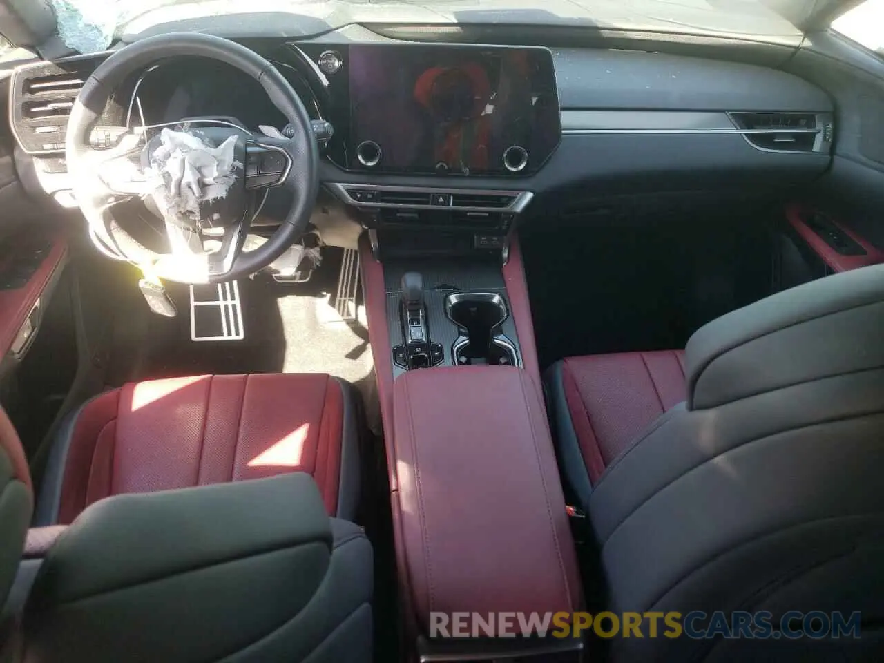 8 fotografías del automóvil dañado 2T2BCMEA7PC009833 LEXUS RX 500H F 2023