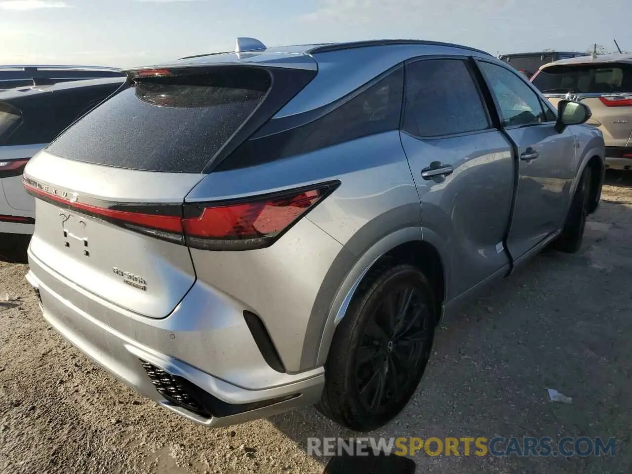 3 fotografías del automóvil dañado 2T2BCMEA9PC004729 LEXUS RX 500H F 2023