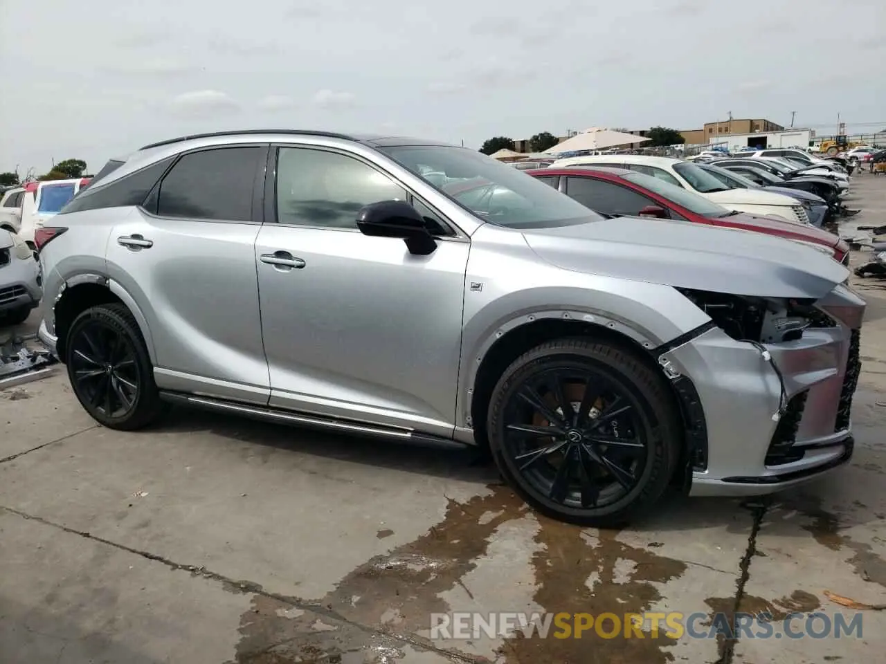 4 fotografías del automóvil dañado 2T2BCMEA9PC005931 LEXUS RX 500H F 2023