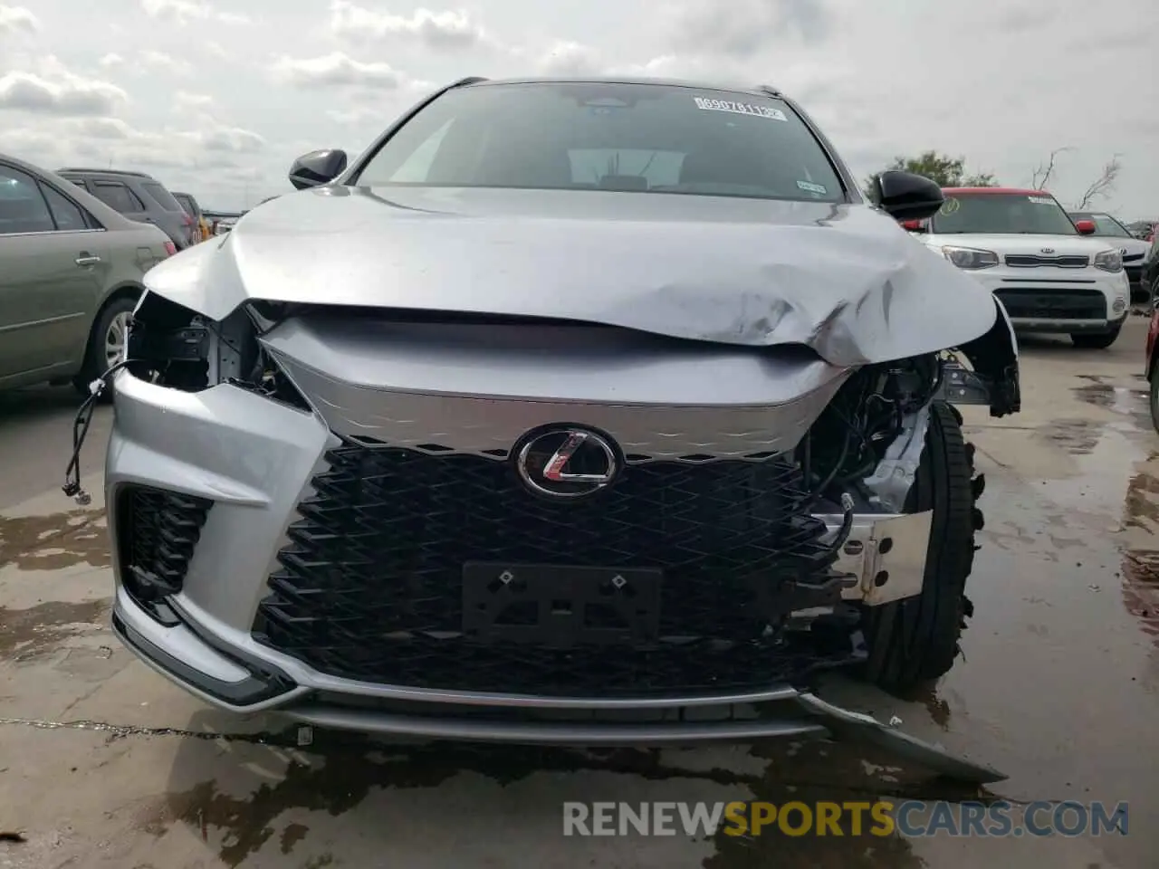 5 fotografías del automóvil dañado 2T2BCMEA9PC005931 LEXUS RX 500H F 2023