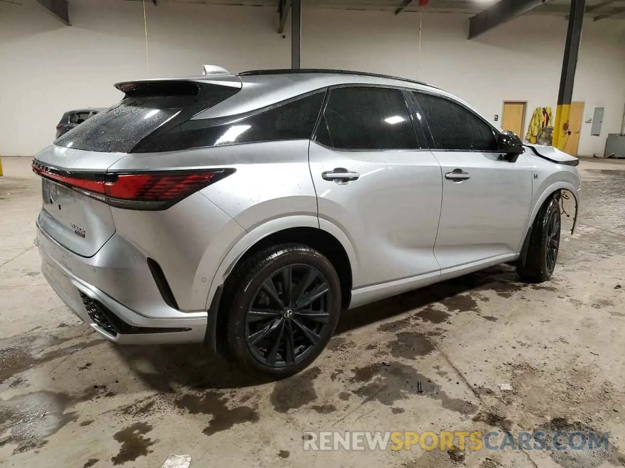 3 fotografías del automóvil dañado 2T2BCMEA9PC009431 LEXUS RX 500H F 2023
