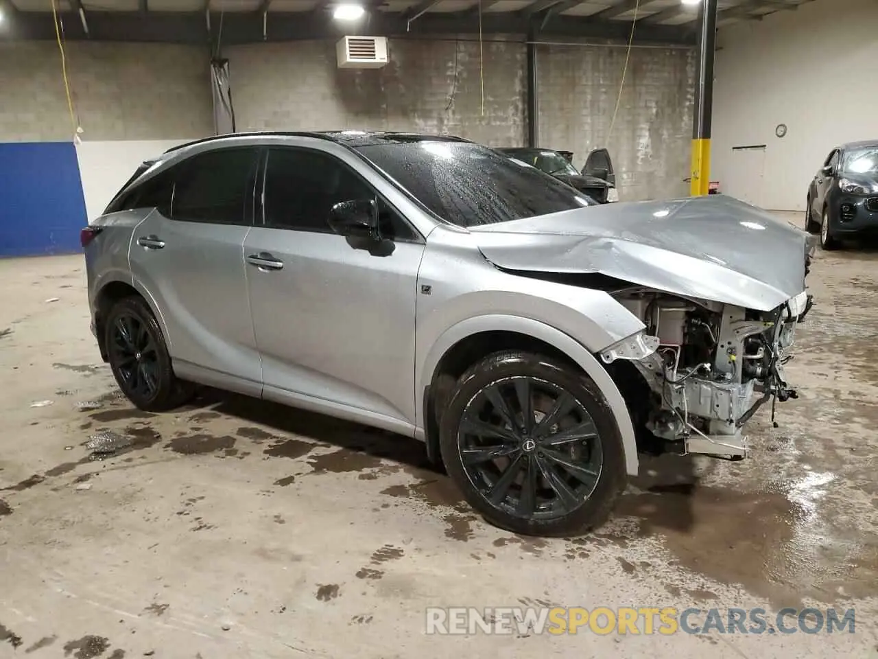 4 fotografías del automóvil dañado 2T2BCMEA9PC009431 LEXUS RX 500H F 2023