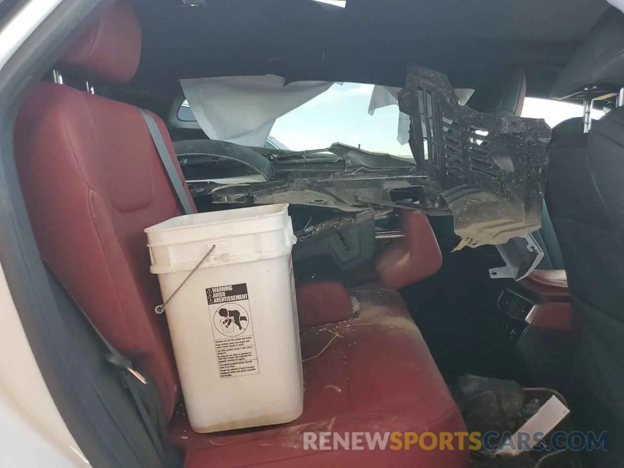 10 fotografías del automóvil dañado 2T2BCMEAXPC008983 LEXUS RX 500H F 2023