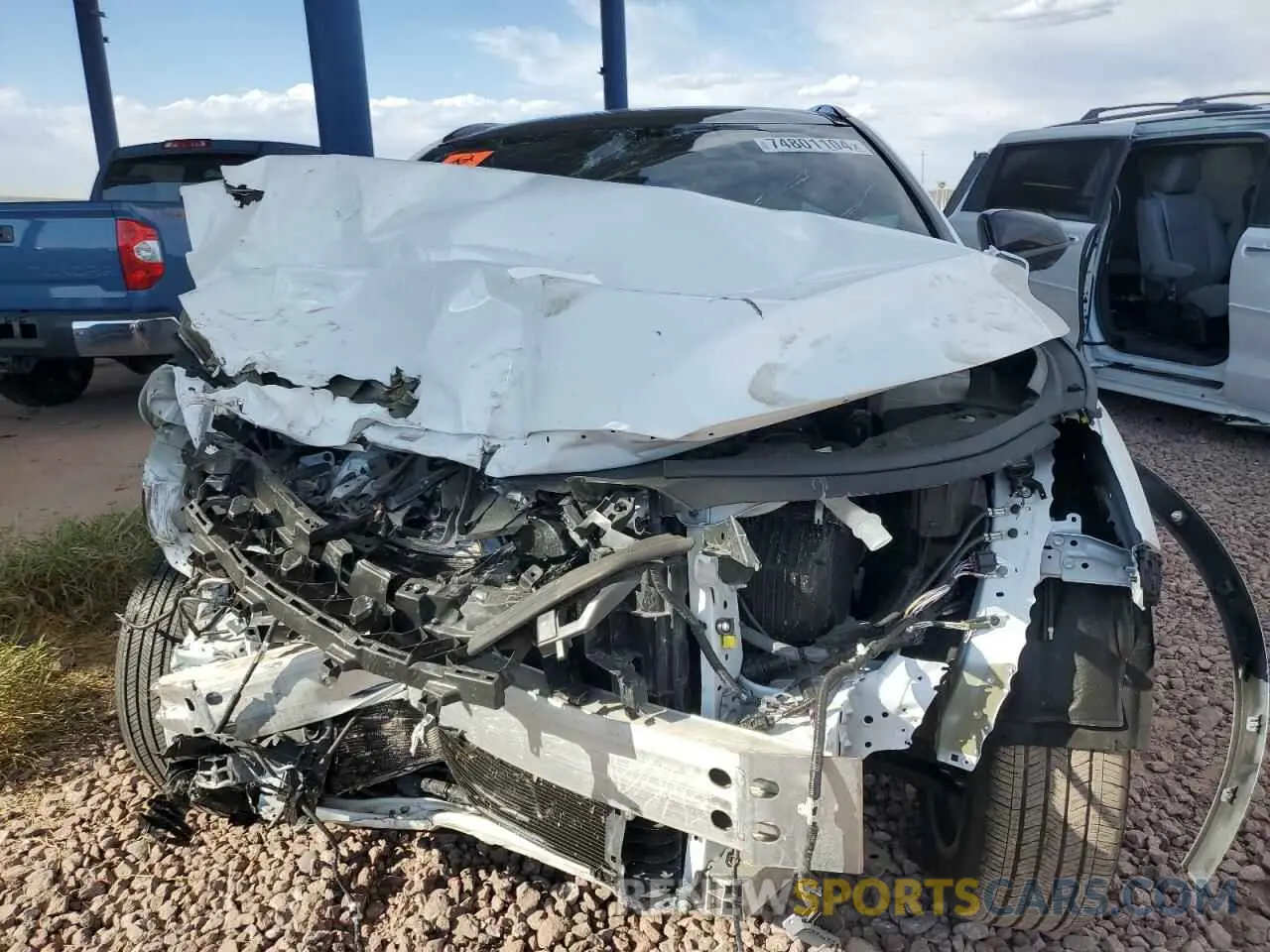 5 fotografías del automóvil dañado 2T2BCMEAXPC008983 LEXUS RX 500H F 2023