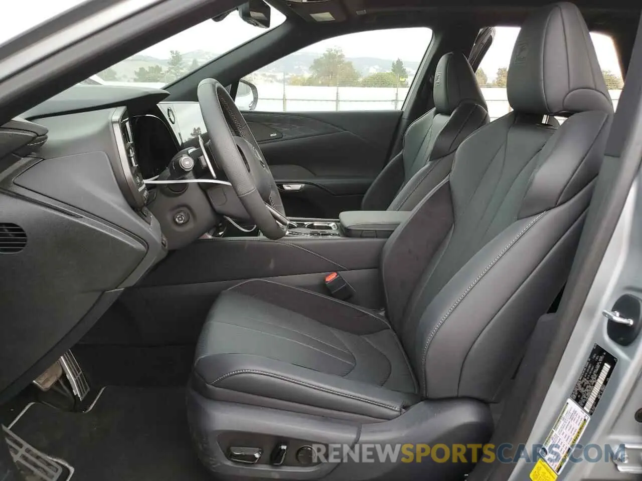 7 fotografías del automóvil dañado 2T2BCMEA6RC019045 LEXUS RX 500H F 2024