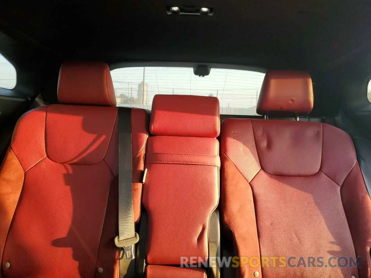 10 fotografías del automóvil dañado 2T2BCMEA7RC014324 LEXUS RX 500H F 2024