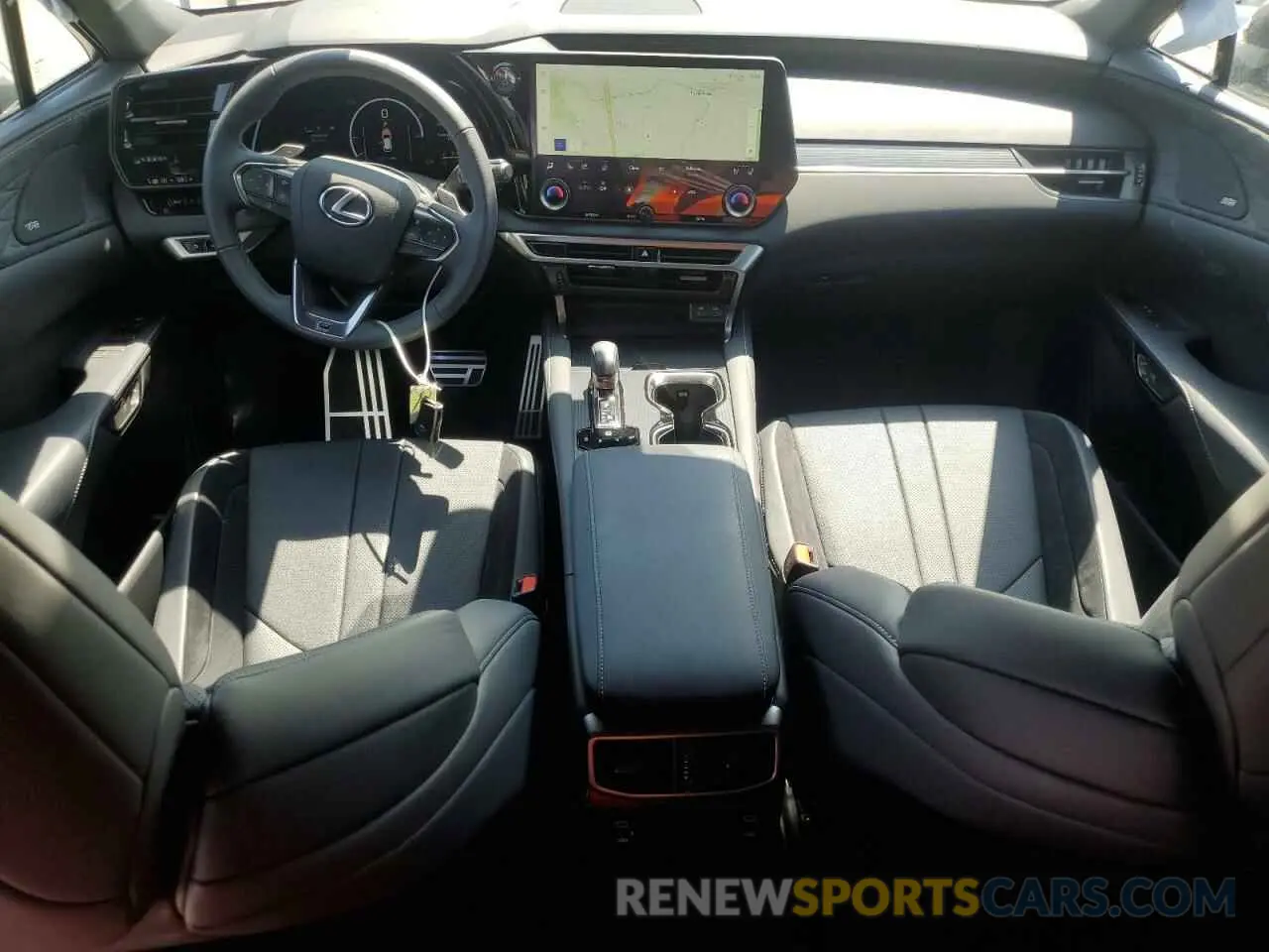 8 fotografías del automóvil dañado 2T2BCMEA4SC020751 LEXUS RX 500H F 2025