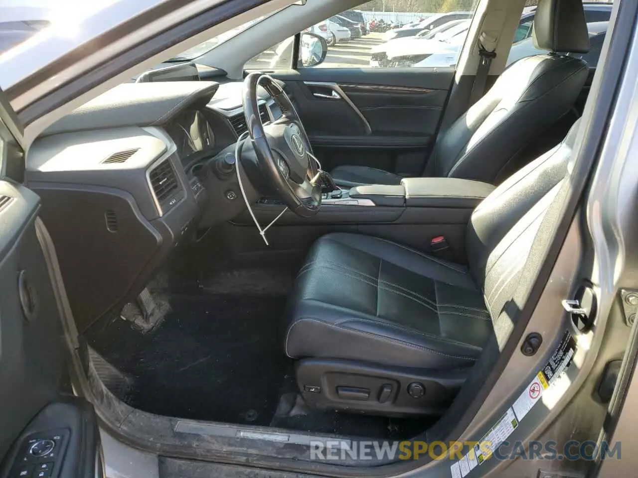 7 fotografías del automóvil dañado 2T2BZMCA0KC197735 LEXUS RX350 2019