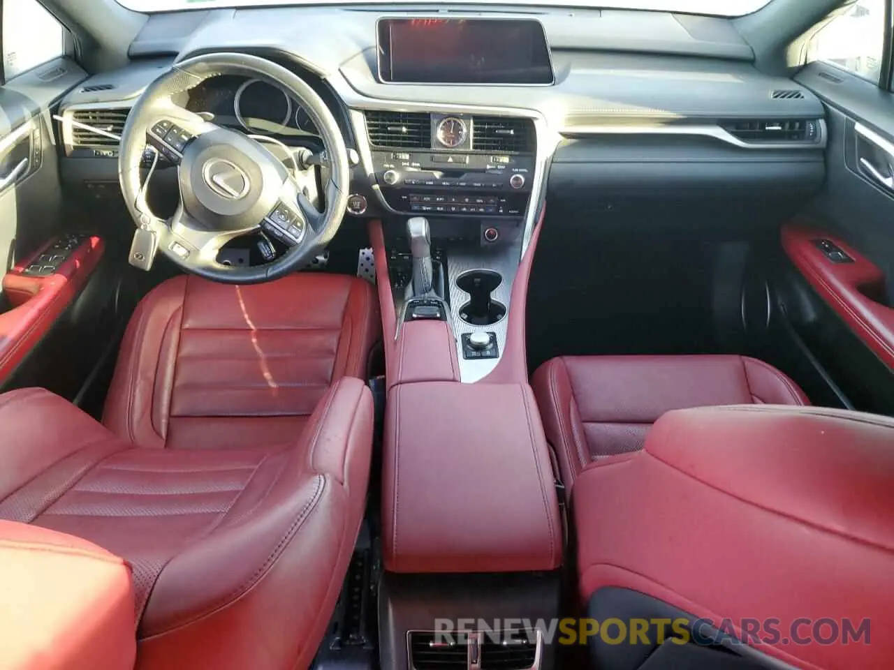 8 fotografías del automóvil dañado 2T2BZMCA1KC185870 LEXUS RX350 2019