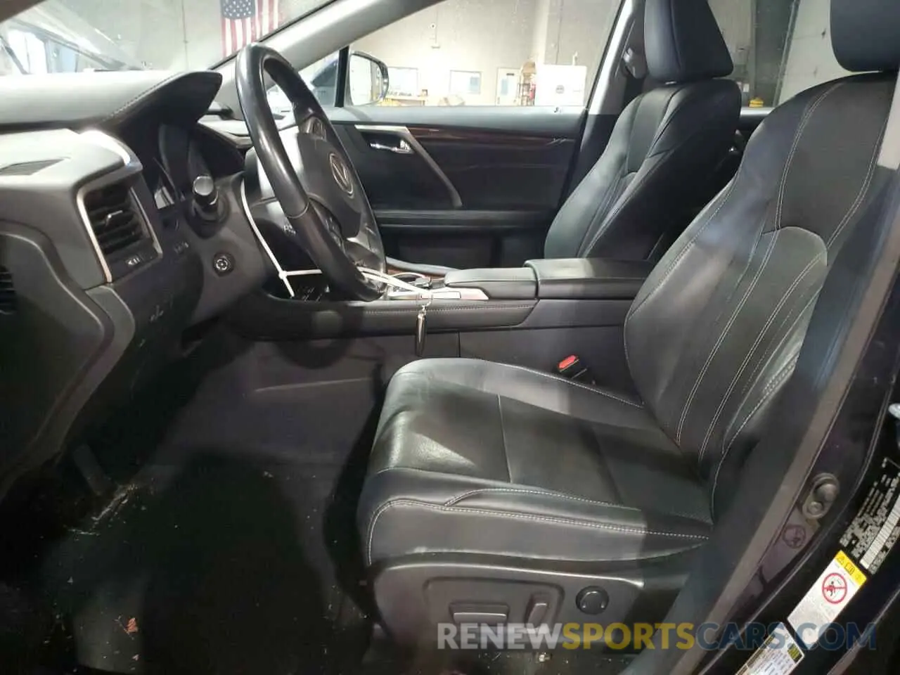 7 fotografías del automóvil dañado 2T2BZMCA2KC200165 LEXUS RX350 2019