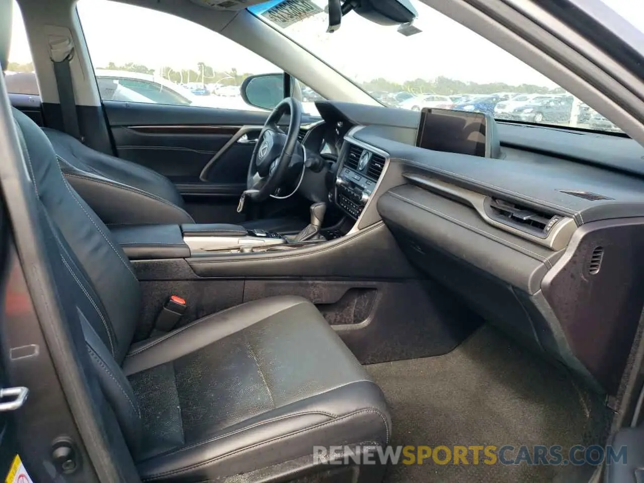 5 fotografías del automóvil dañado 2T2BZMCA4KC178671 LEXUS RX350 2019