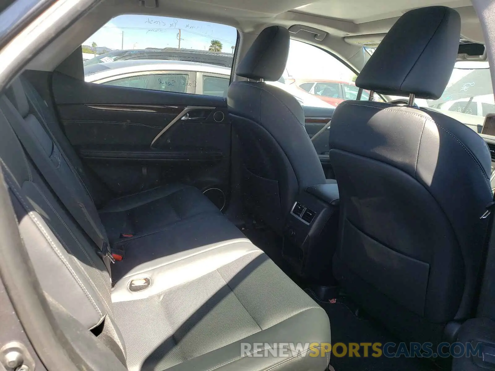 6 fotografías del automóvil dañado 2T2BZMCA5KC168201 LEXUS RX350 2019