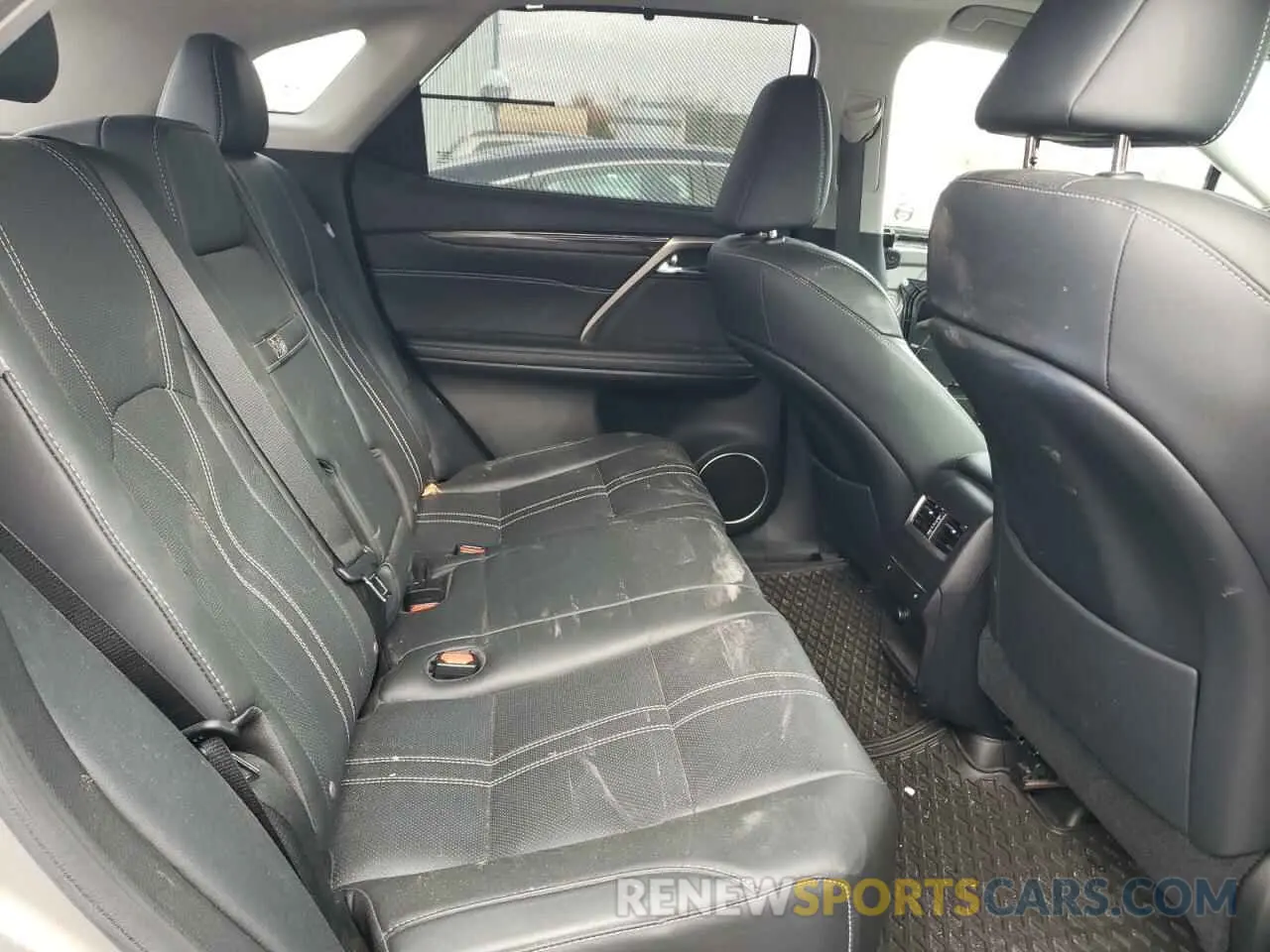 11 fotografías del automóvil dañado 2T2BZMCA5KC174015 LEXUS RX350 2019