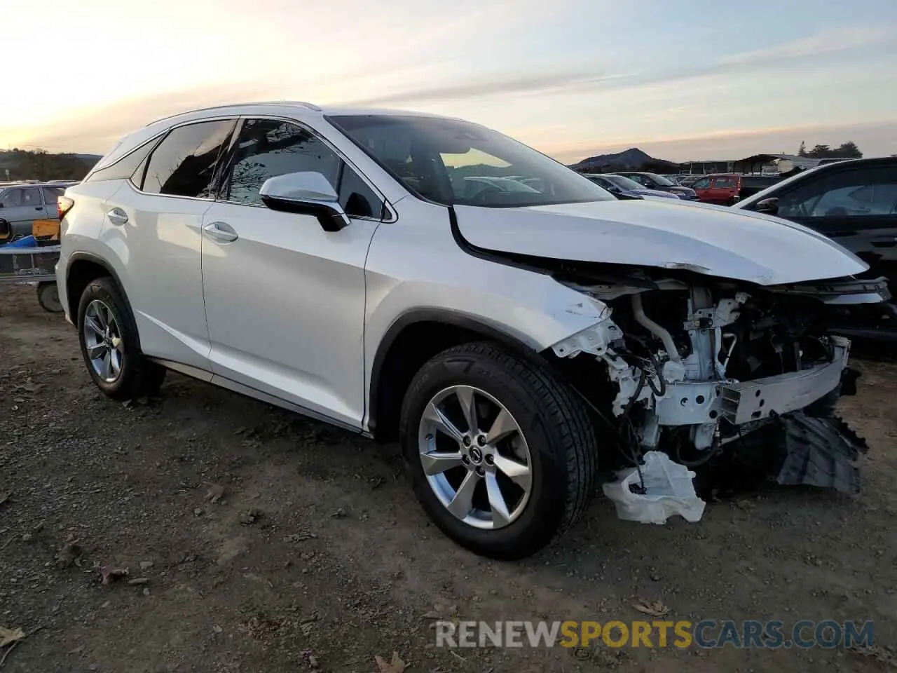 4 fotografías del automóvil dañado 2T2BZMCA7KC190104 LEXUS RX350 2019