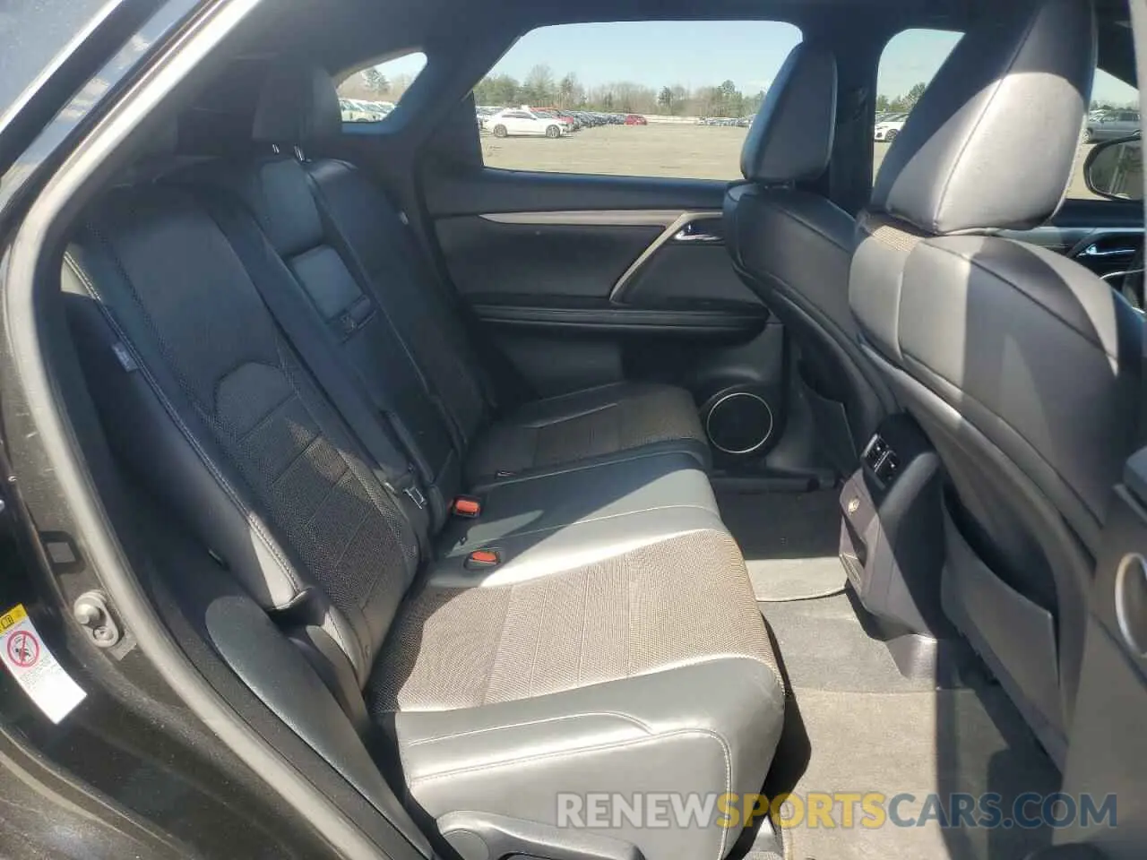 11 fotografías del automóvil dañado 2T2BZMCA7KC193018 LEXUS RX350 2019