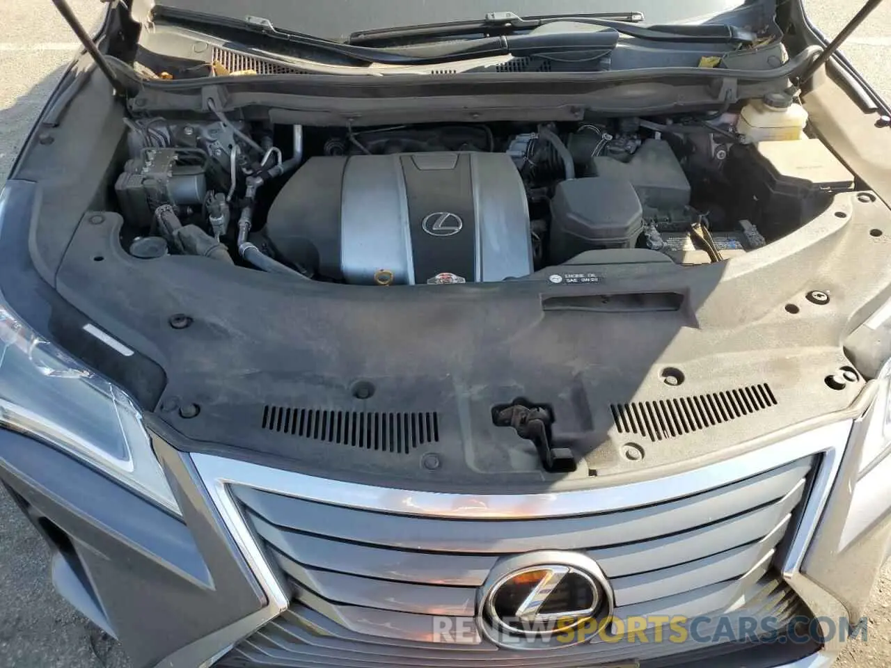 12 fotografías del automóvil dañado 2T2BZMCAXKC172891 LEXUS RX350 2019