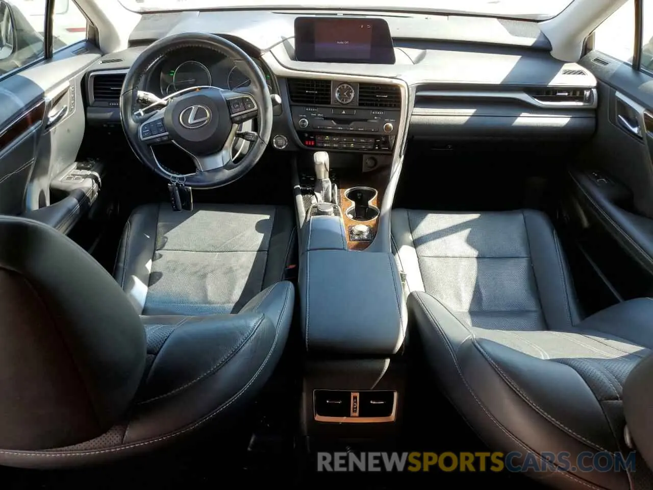 8 fotografías del automóvil dañado 2T2BZMCAXKC199525 LEXUS RX350 2019