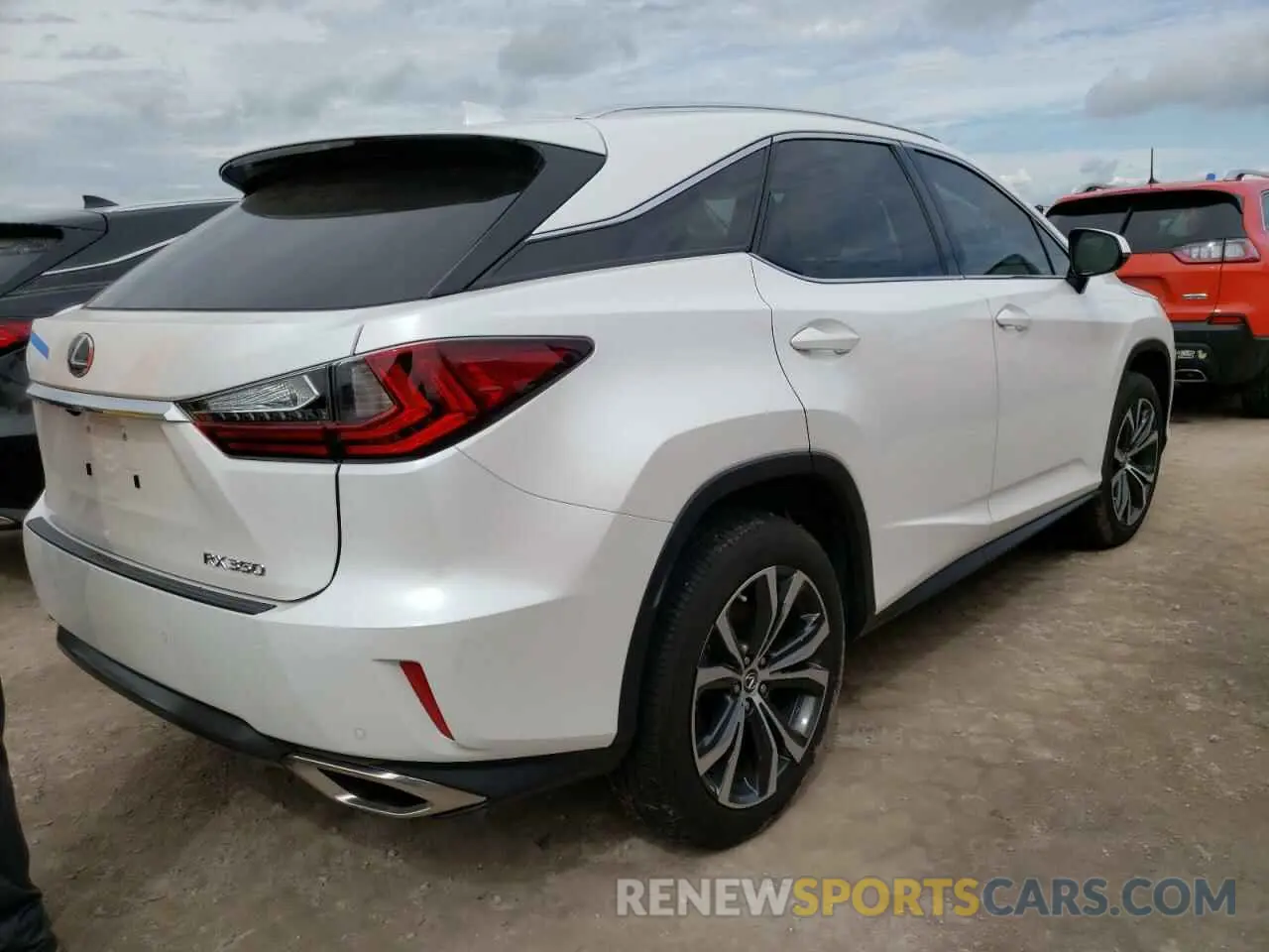 4 fotografías del automóvil dañado 2T2ZZMCA0KC145231 LEXUS RX350 2019