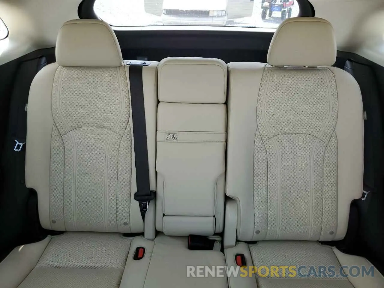 10 fotografías del automóvil dañado 2T2ZZMCA2KC131136 LEXUS RX350 2019