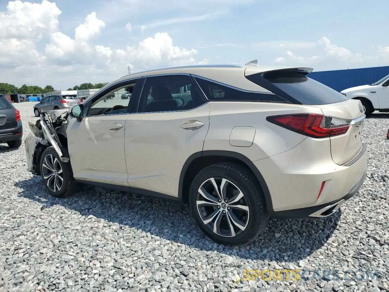 2 fotografías del automóvil dañado 2T2ZZMCA2KC131136 LEXUS RX350 2019