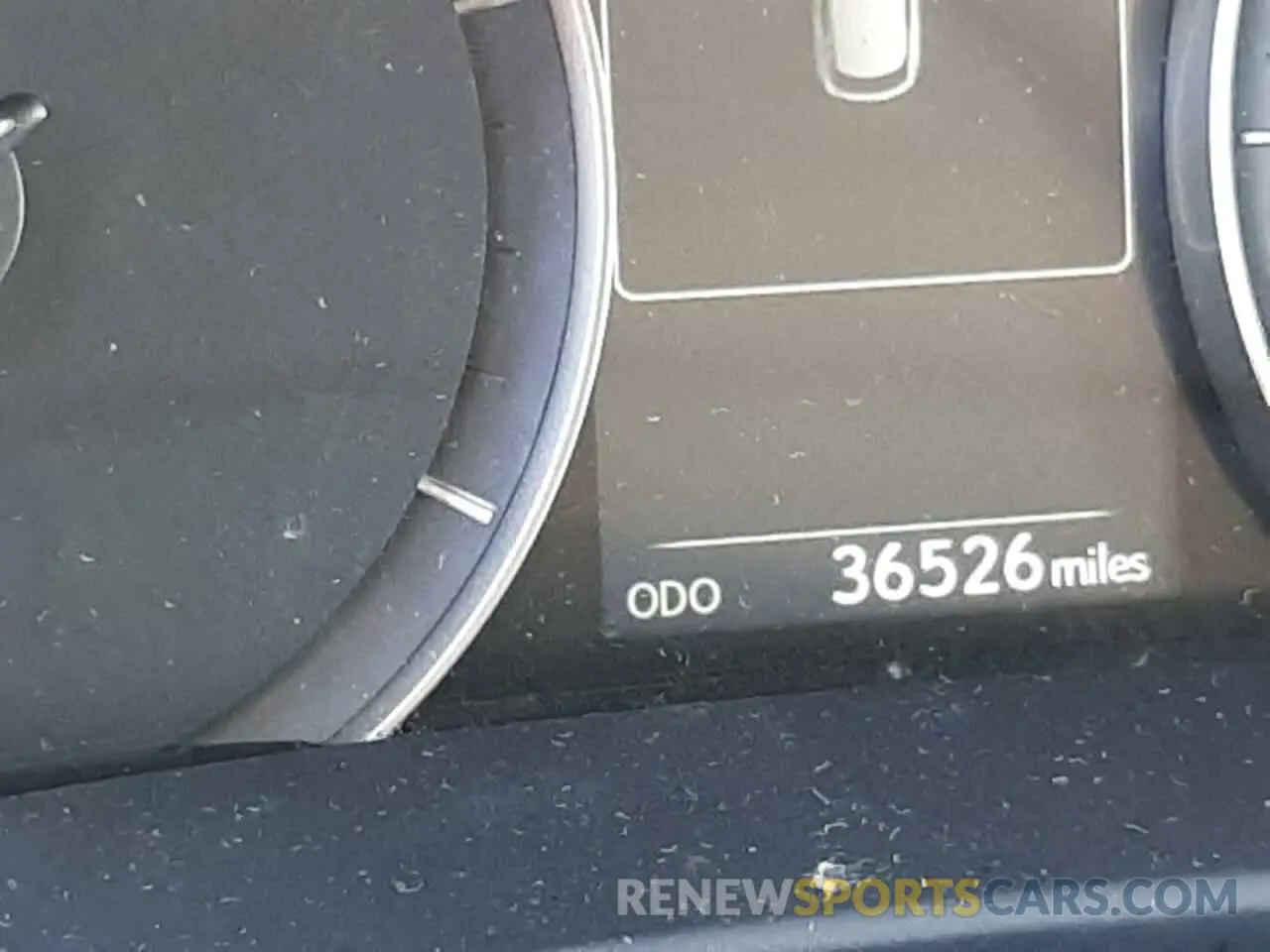 8 fotografías del automóvil dañado 2T2ZZMCA2KC141665 LEXUS RX350 2019