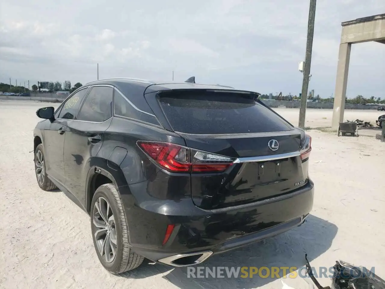 3 fotografías del automóvil dañado 2T2ZZMCA2KC142797 LEXUS RX350 2019